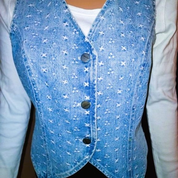 VITAGE BREAKER EMBROIDERED WHITE FLORAL LIGHT DENIM VEST SIZE SMALL - Picture 3 of 9